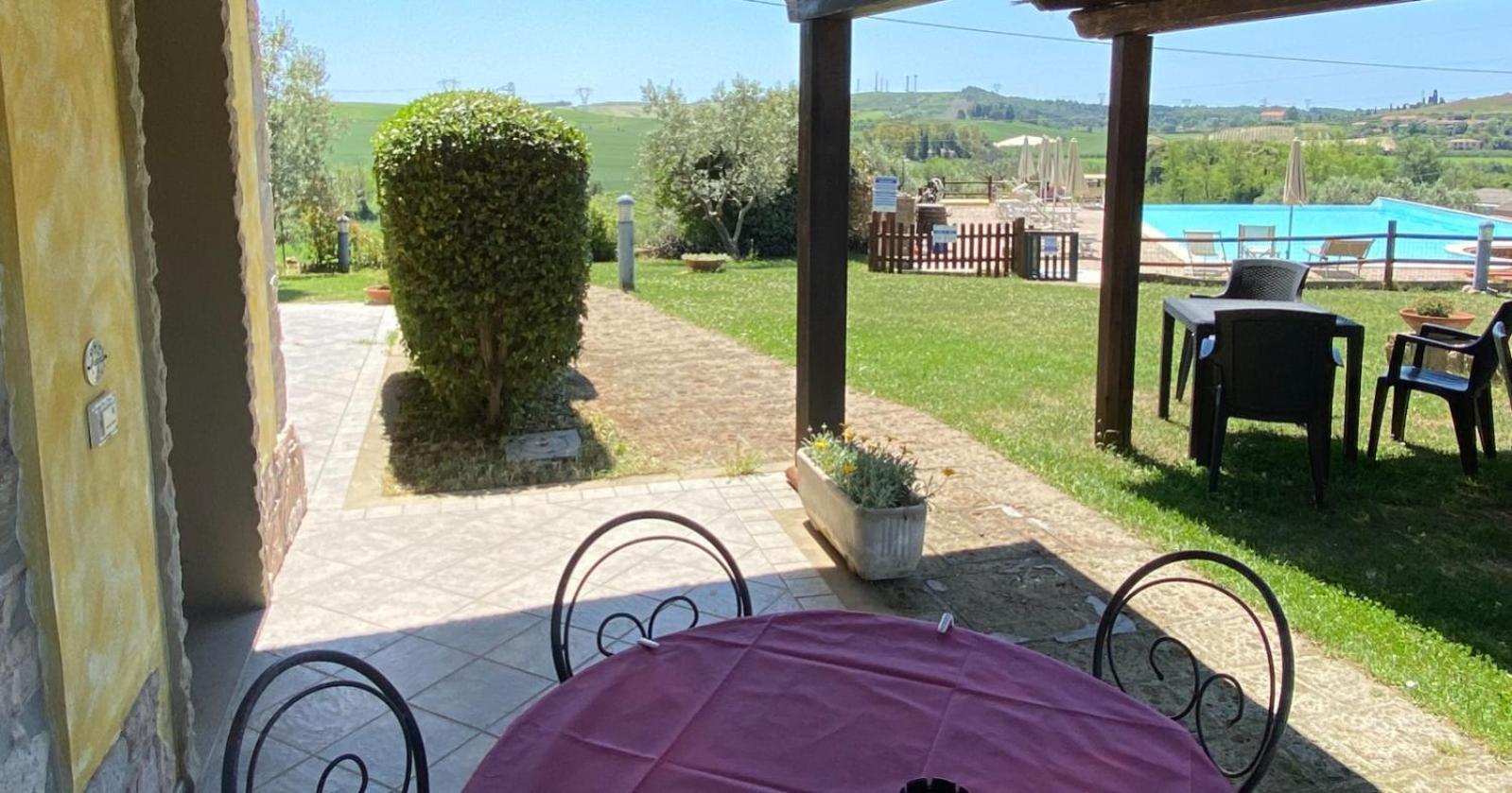 Tenuta La Lupa Castellina Marittima Exterior photo