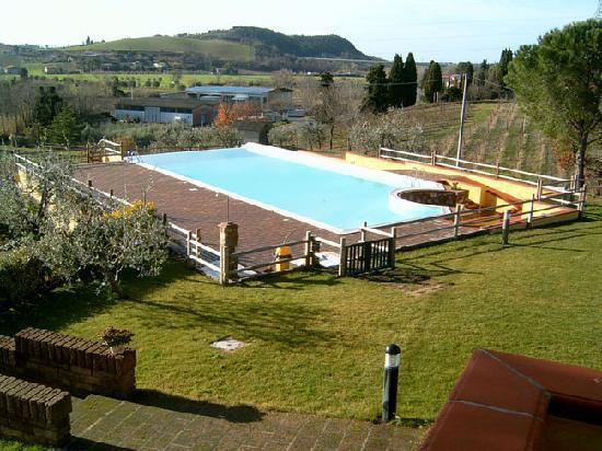 Tenuta La Lupa Castellina Marittima Exterior photo