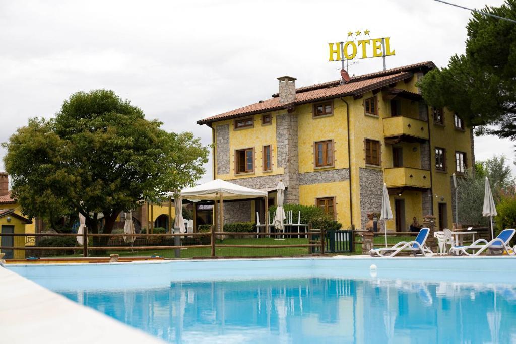 Tenuta La Lupa Castellina Marittima Exterior photo