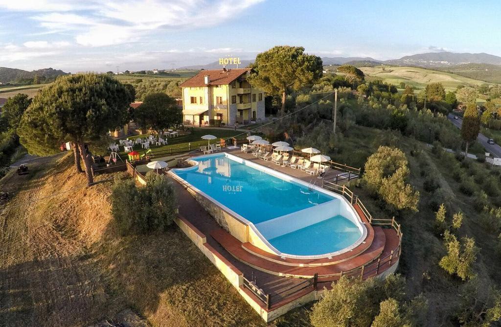 Tenuta La Lupa Castellina Marittima Exterior photo